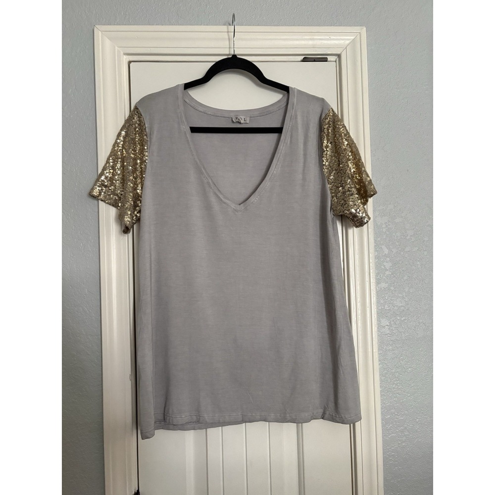 POL Sequin Sleeve Top Womens Large Gray Gold V-Neck TKT219 Sparkle Tee